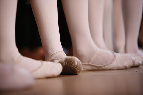 Image of people dancing shoes